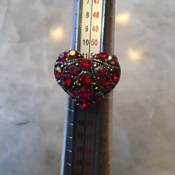 CRYSTAL HEART Ring w Adjustable Metal Band - Picture 6 of 8